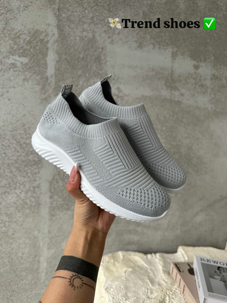 фото летние женские кроссовки оптом