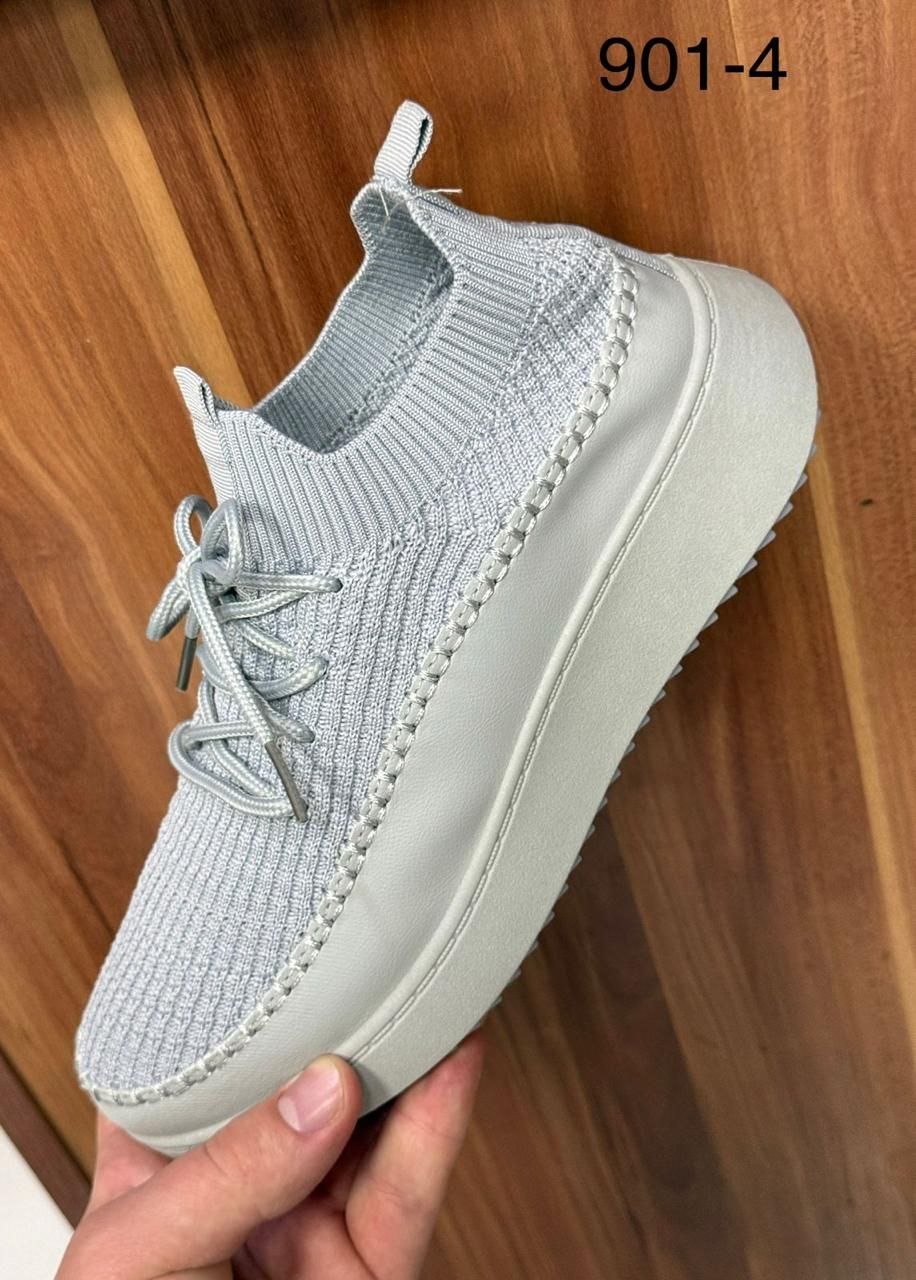 фото весенние женские кроссовки оптом