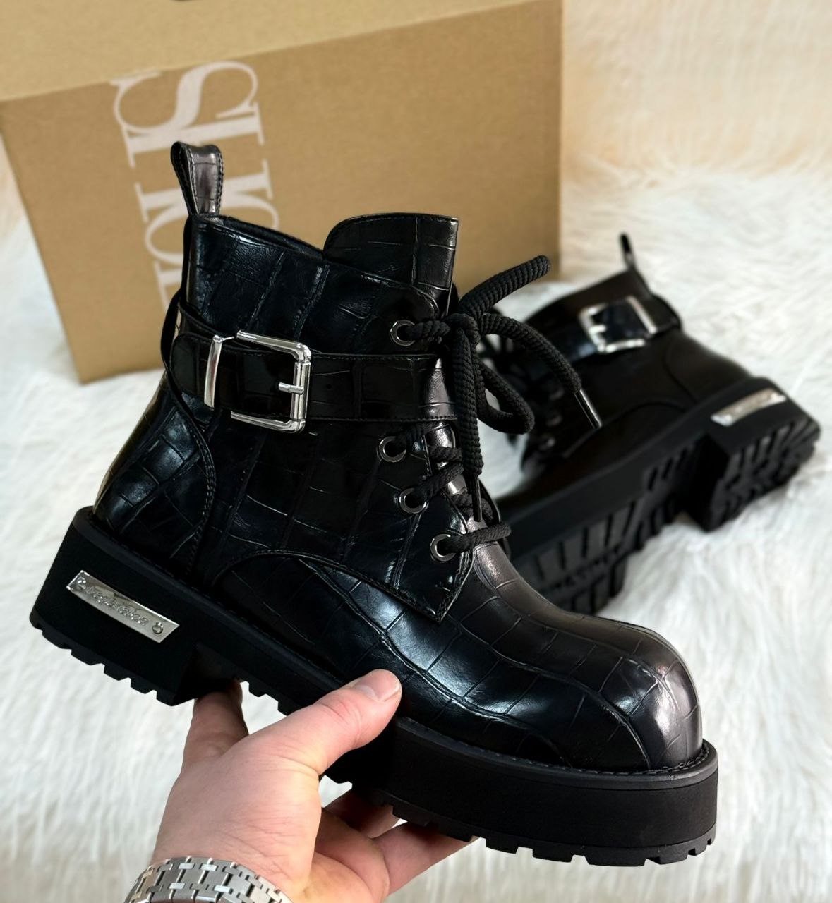 фото весенние женские ботинки оптом