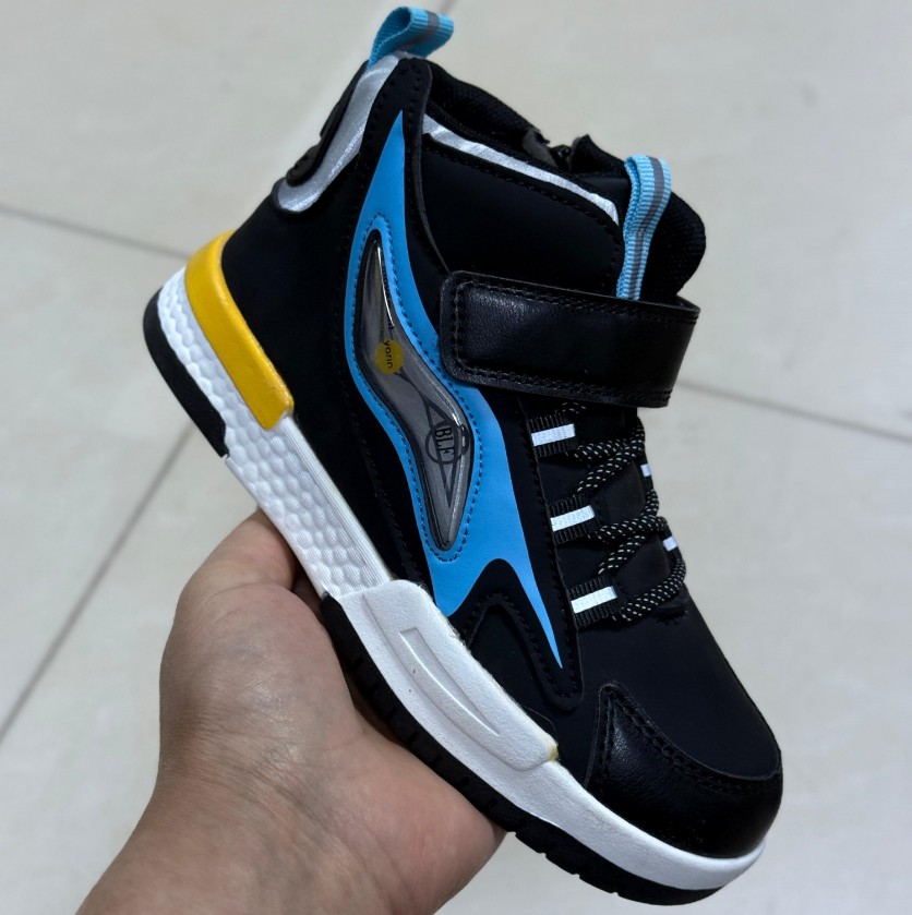 фото весенние кроссовки для мальчиков оптом