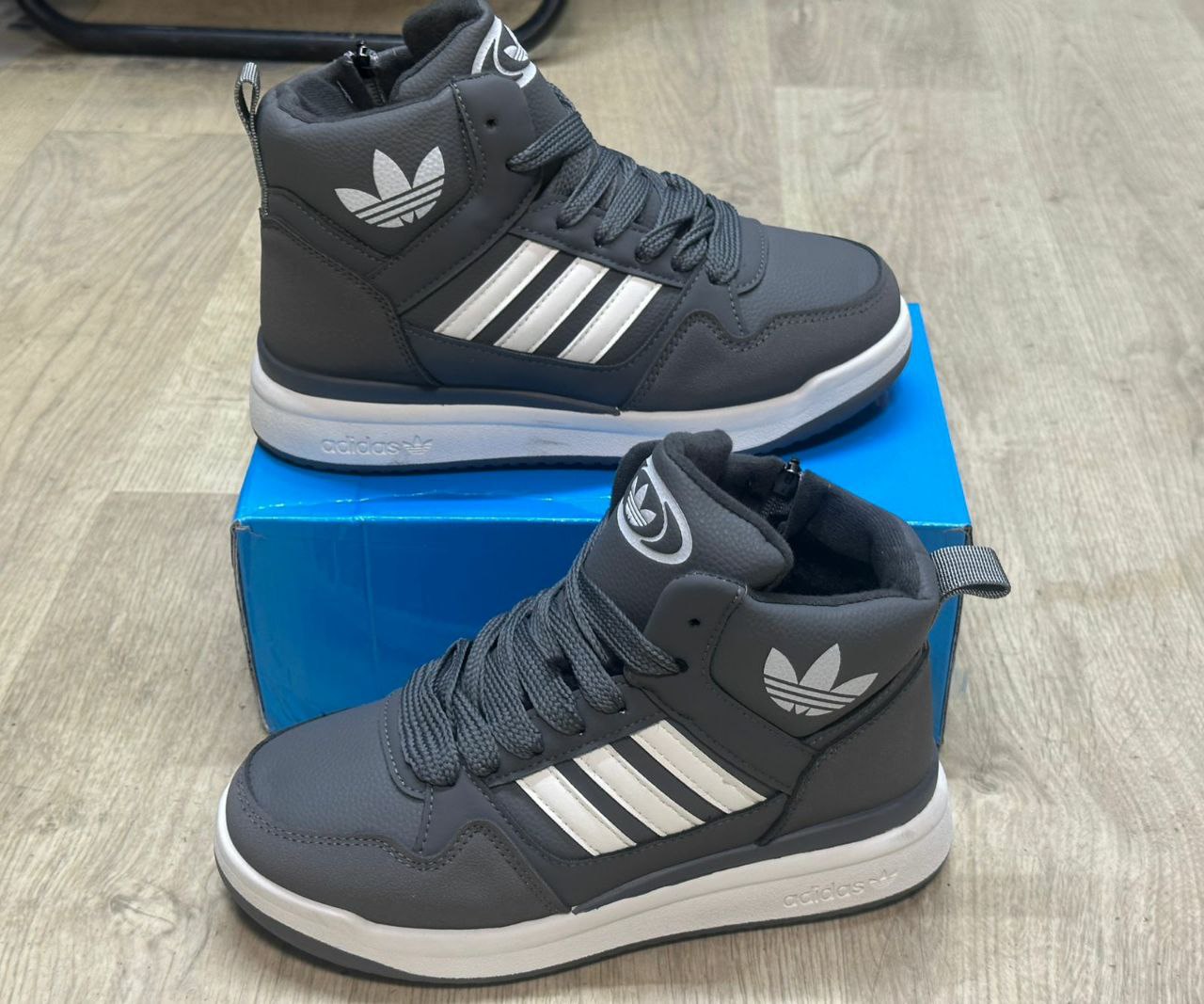 фото зимние женские кроссовки оптом с доставкой