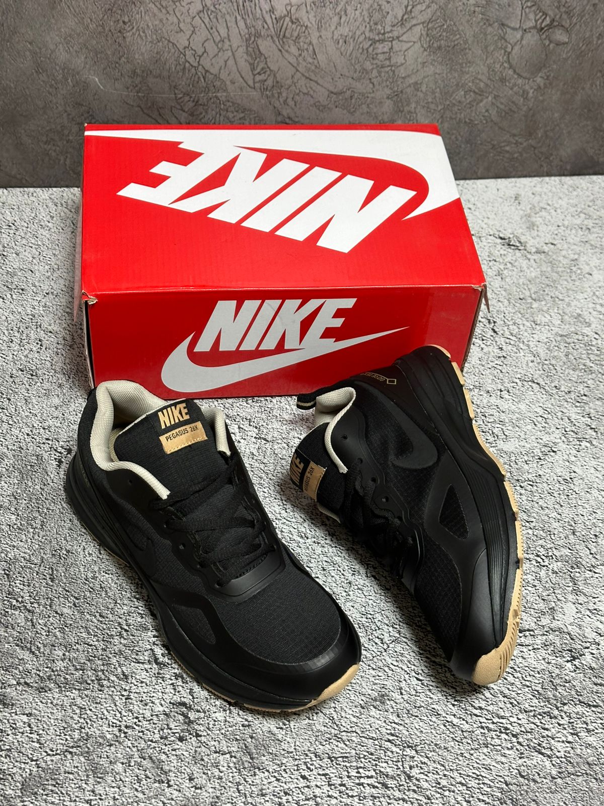 фото весенние женские кроссовки оптом