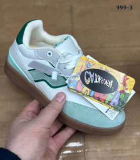 фото весенние женские кроссовки оптом