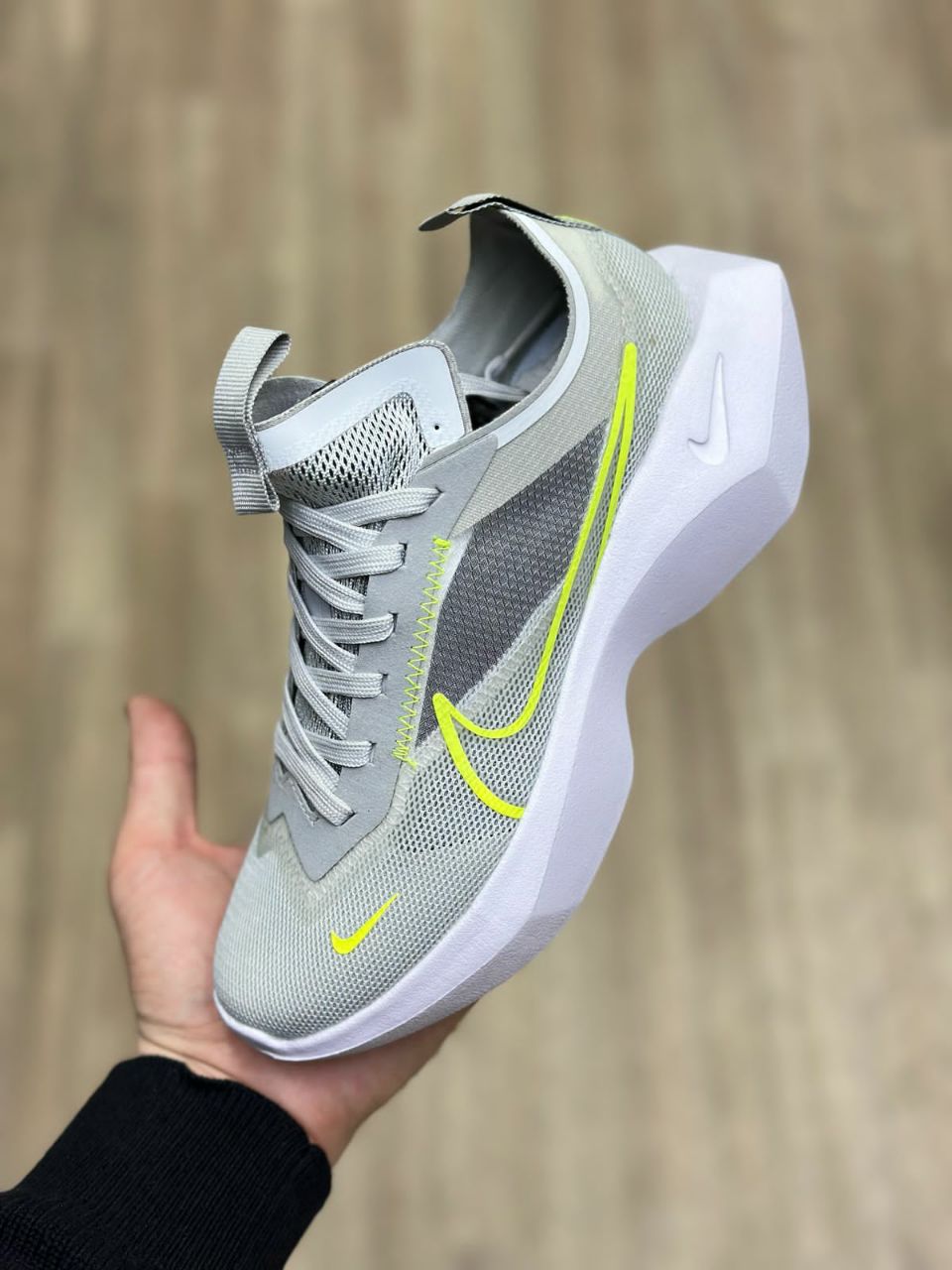 фото весенние женские кроссовки оптом