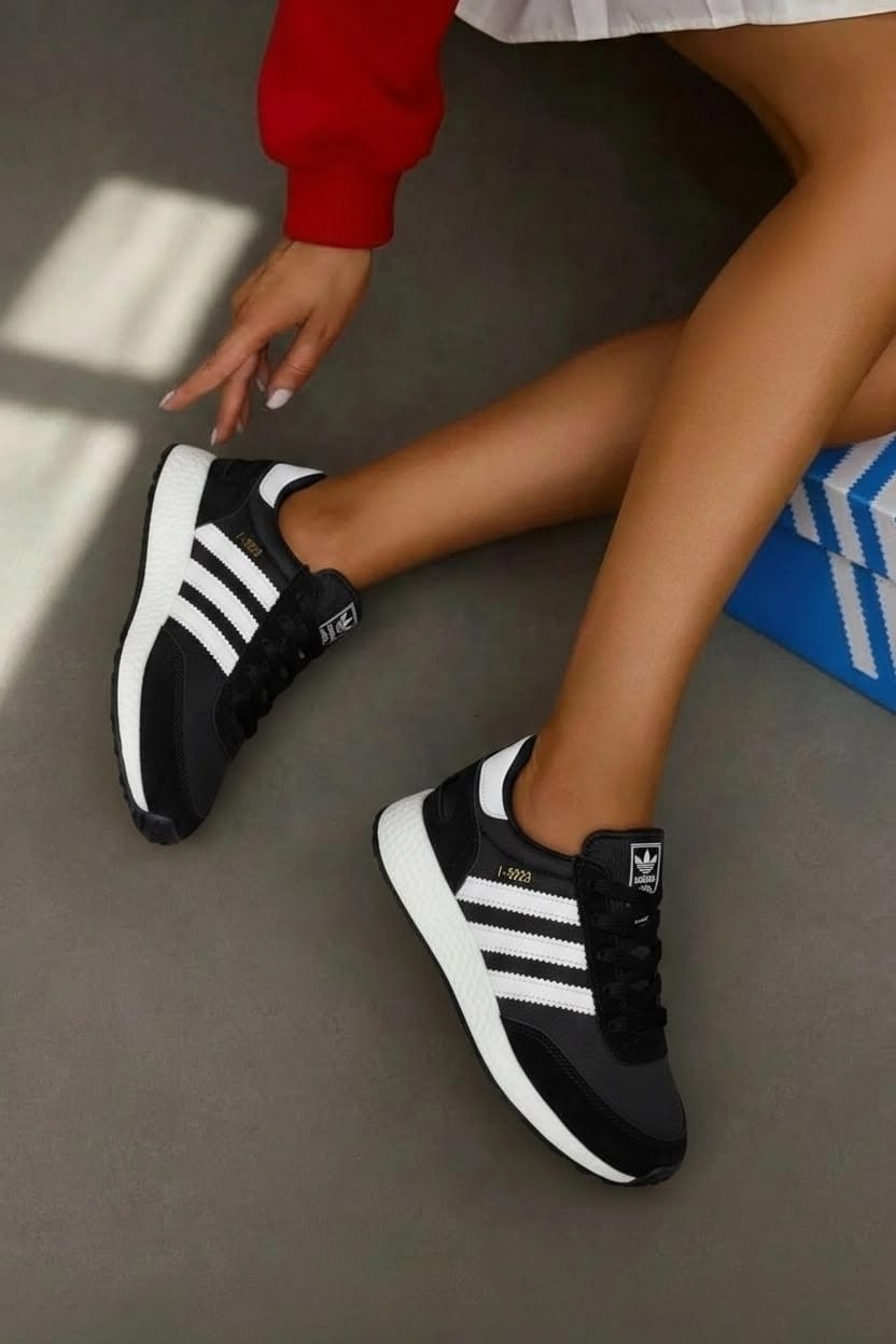 фото весенние женские кроссовки оптом