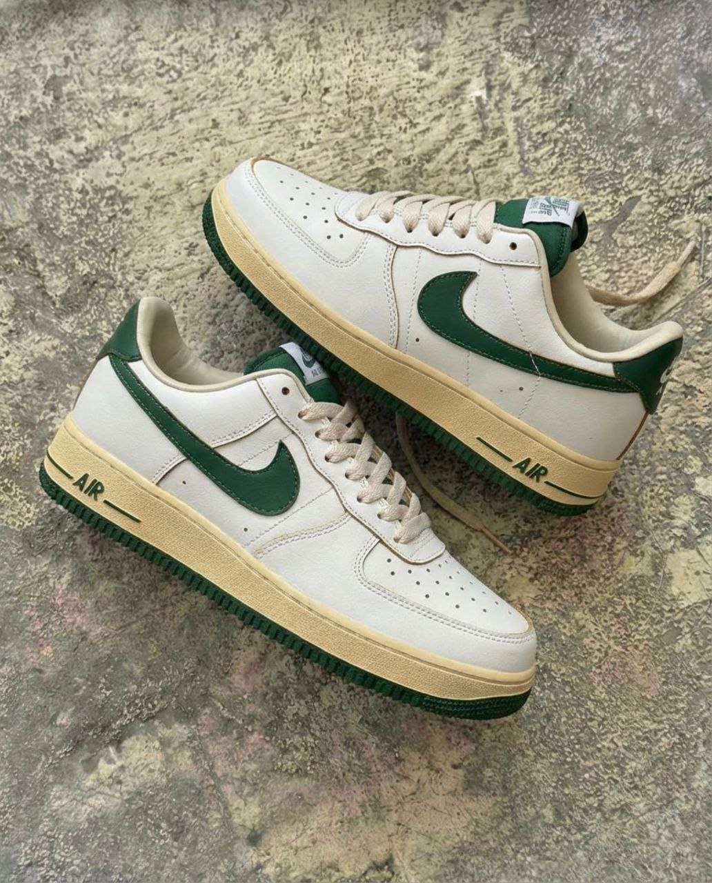 фото весенние женские кроссовки оптом