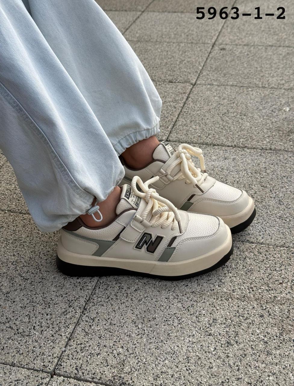 фото весенние кроссовки для девочек оптом