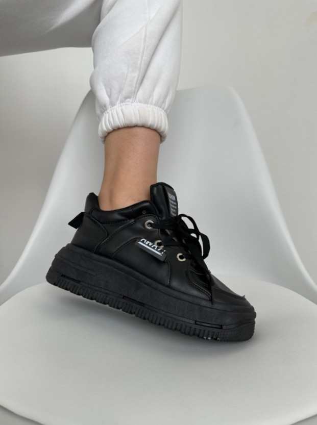 фото осенние женские кроссовки опт в России