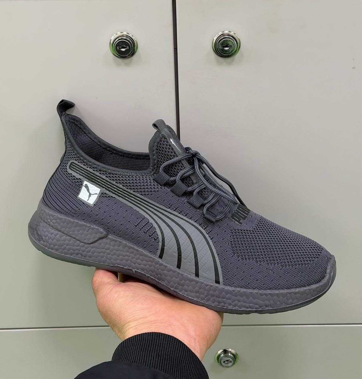 фото весенние мужские кроссовки оптом с доставкой