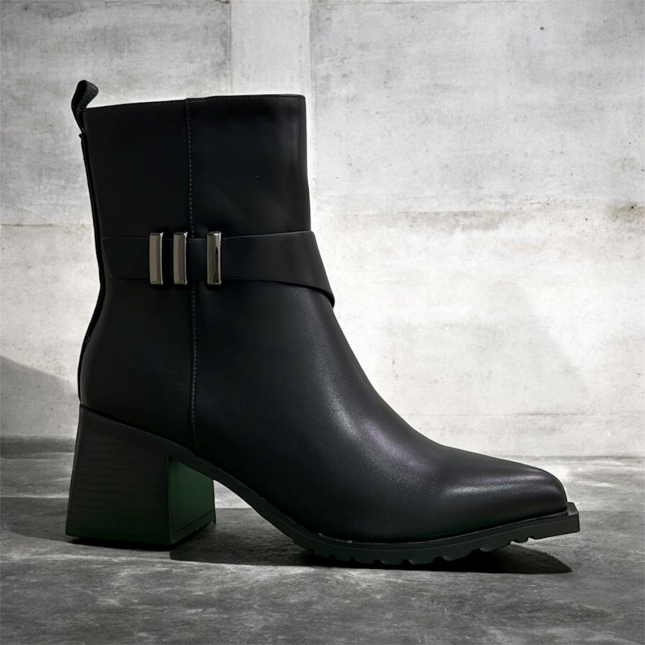 фото весенние женские ботинки оптом