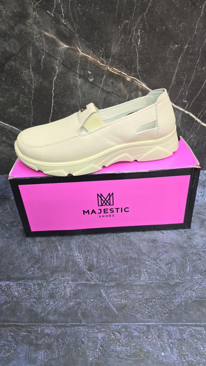 фото весенние женские кроссовки оптом