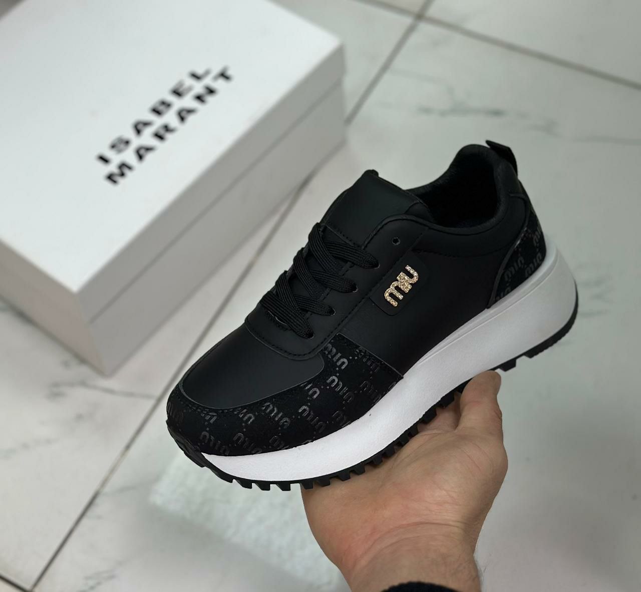 фото весенние женские кроссовки оптом