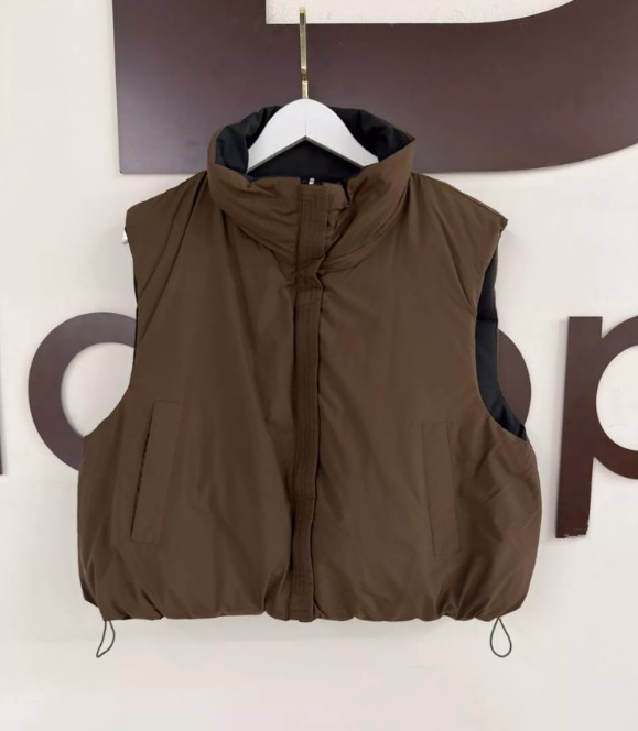 картинка Жилет от магазина Одежда+