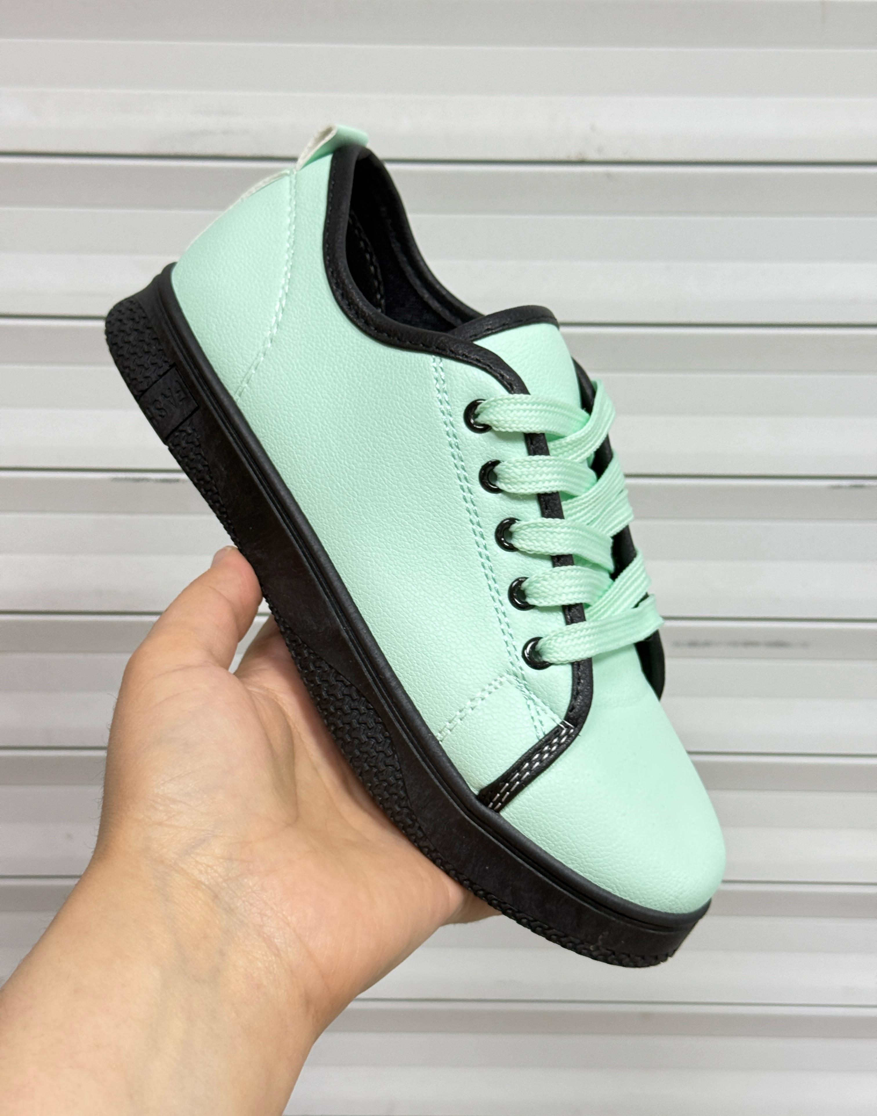 фото весенние кроссовки для девочек оптом