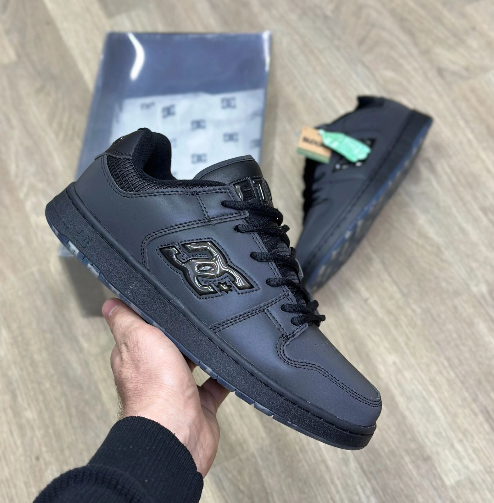 фото весенние мужские кроссовки оптом с доставкой