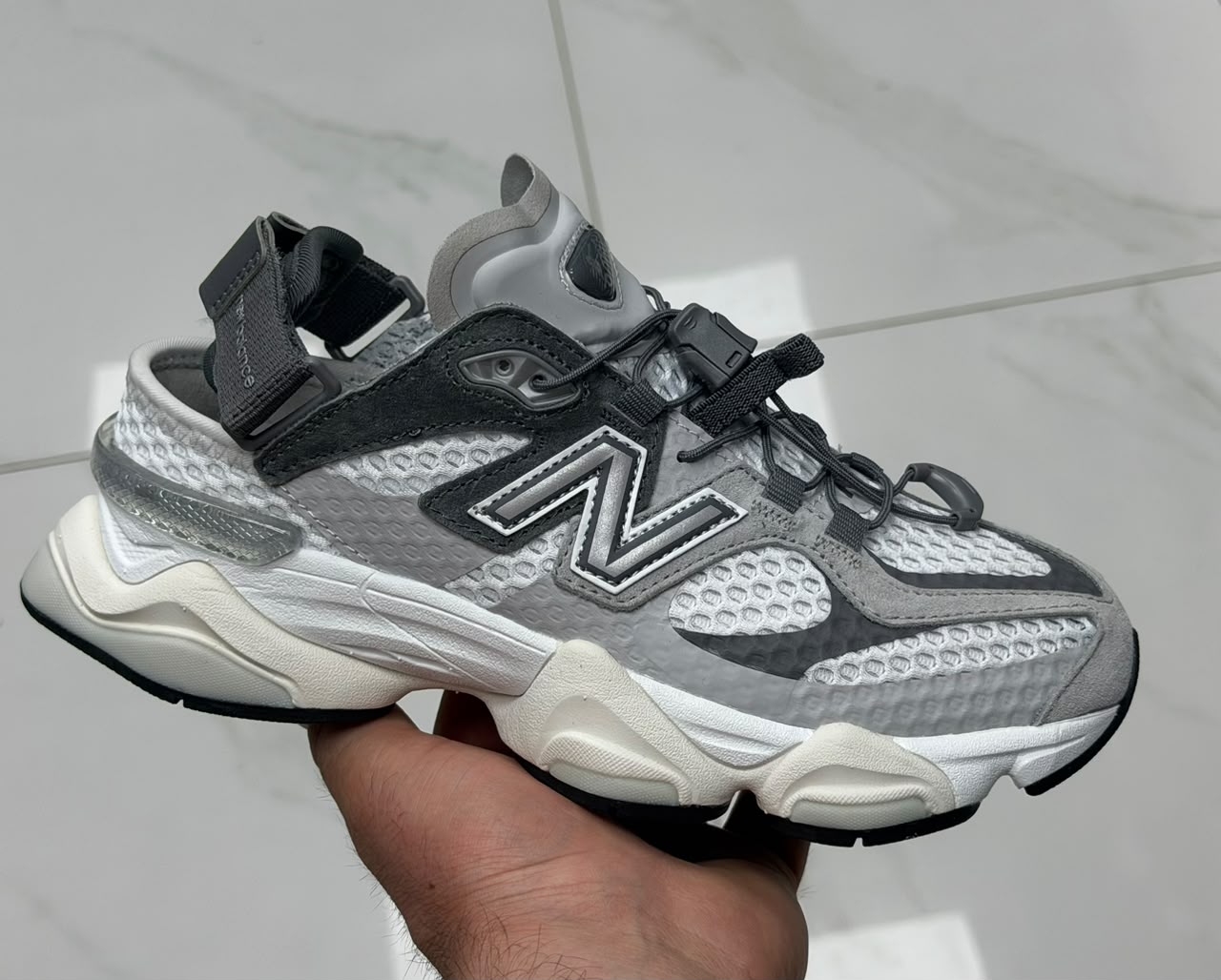 фото мужские кроссовки new balance с яркими акцентами 506792 оптом