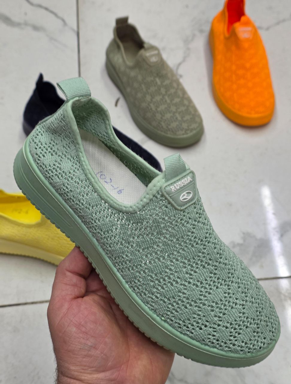 фото весенние женские кроссовки оптом