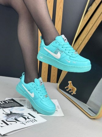 фото весенние женские кроссовки оптом