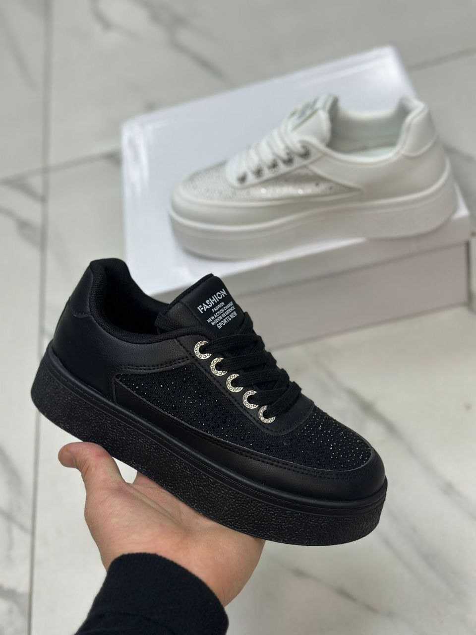 фото весенние женские кроссовки оптом