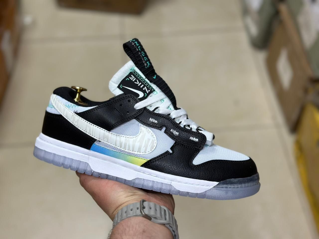 фото мужские кроссовки с комбинированным верхом 166835 оптом