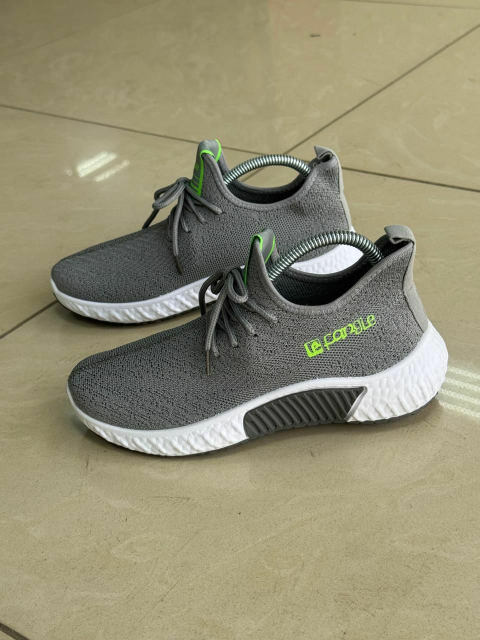 фото весенние женские кроссовки оптом