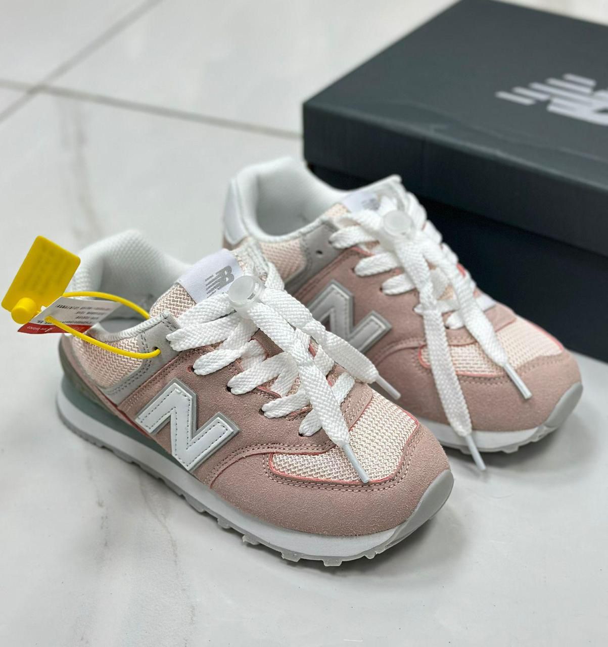 фото женские розовые кроссовки new balance 698743 оптом
