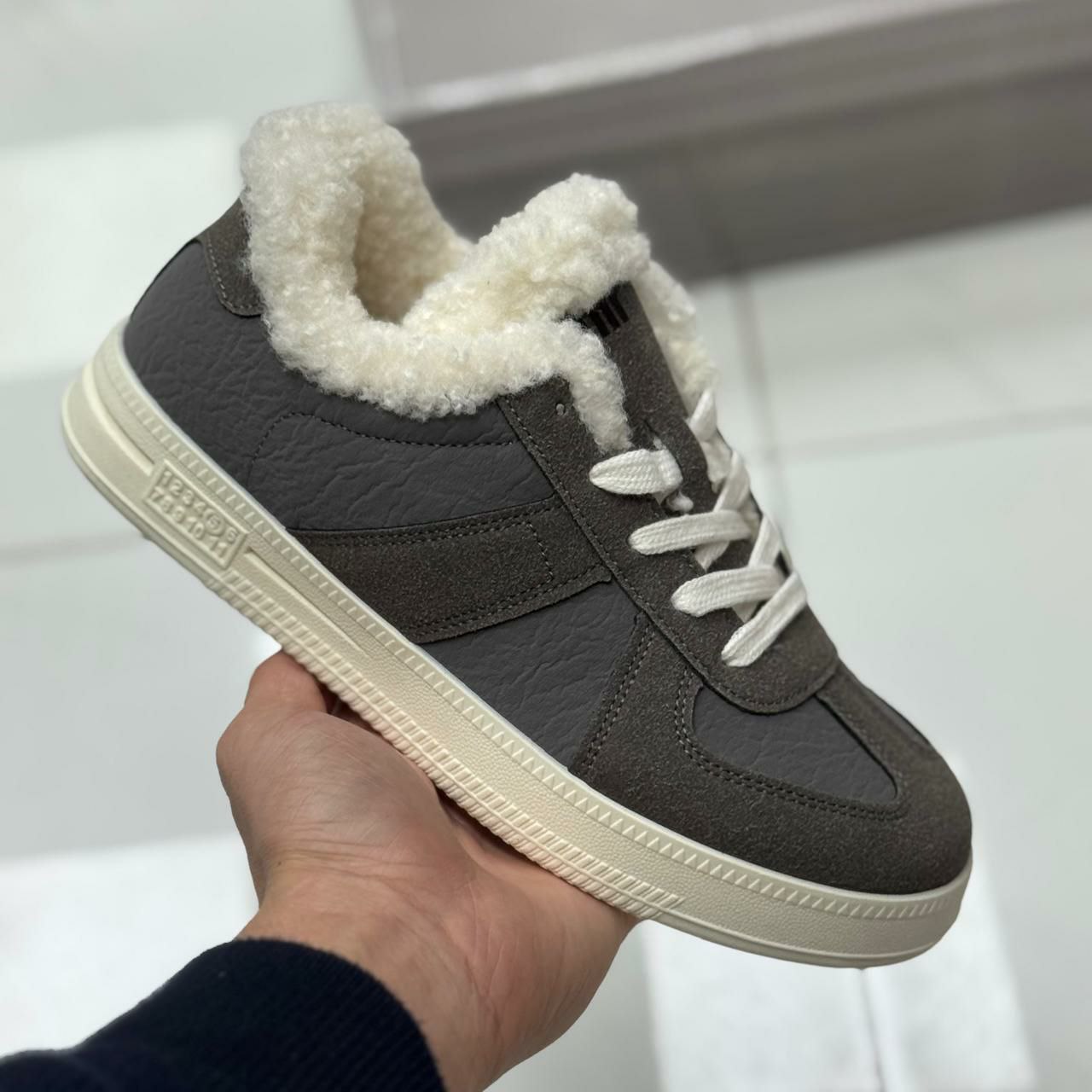 фото зимние женские кроссовки оптом с доставкой