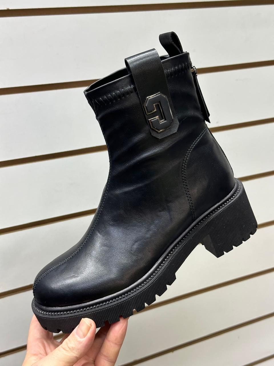 фото весенние женские ботинки оптом