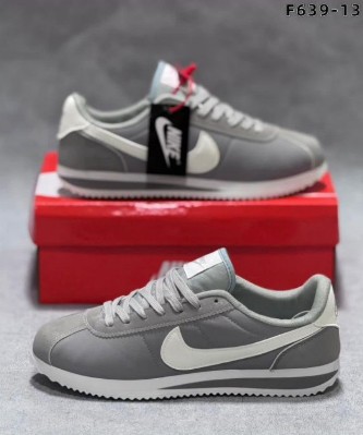 фото весенние женские кроссовки оптом