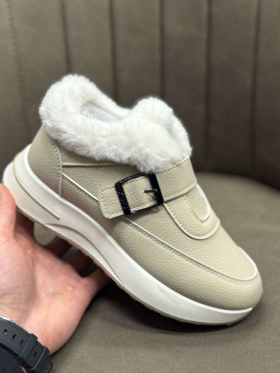 фото зимние женские кроссовки оптом с доставкой