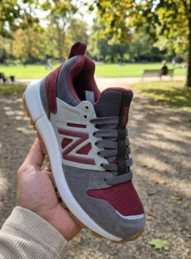 фото весенние женские кроссовки оптом