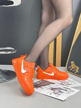 фото весенние женские кроссовки оптом