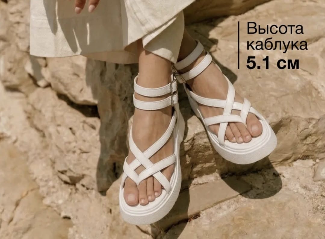 фото женские летние сандалии на каблуке 691931 оптом