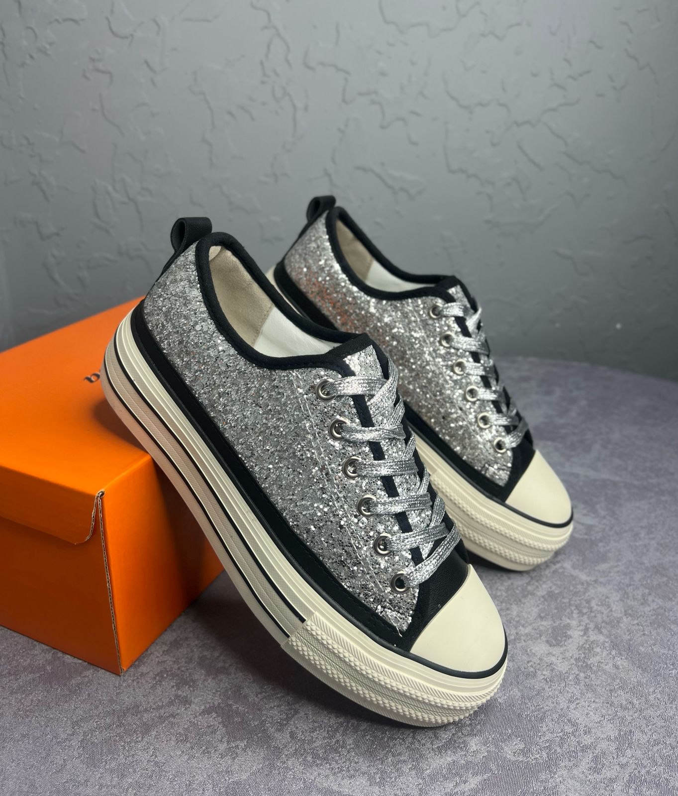 фото весенние женские кеды оптом