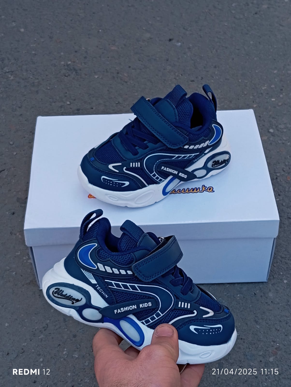 фото весенние кроссовки для мальчиков оптом