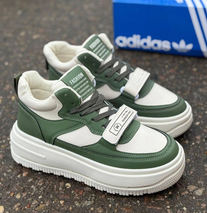 фото весенние женские кроссовки оптом