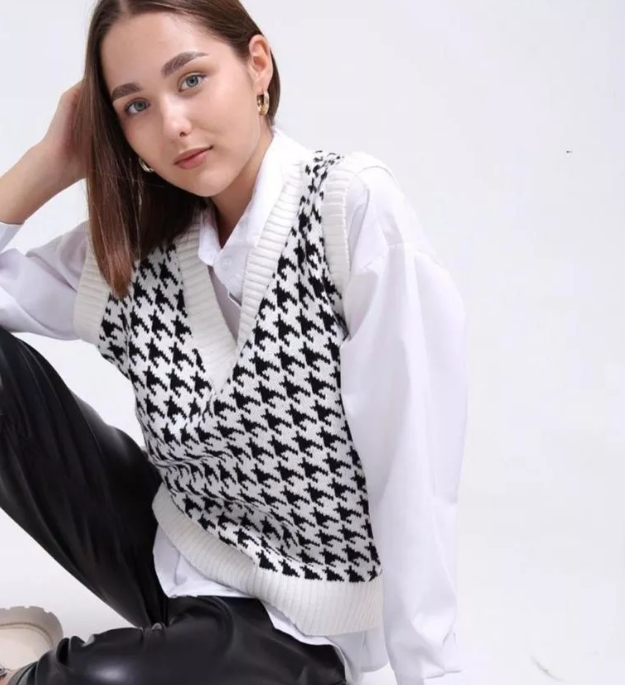 картинка Жилет от магазина Одежда+