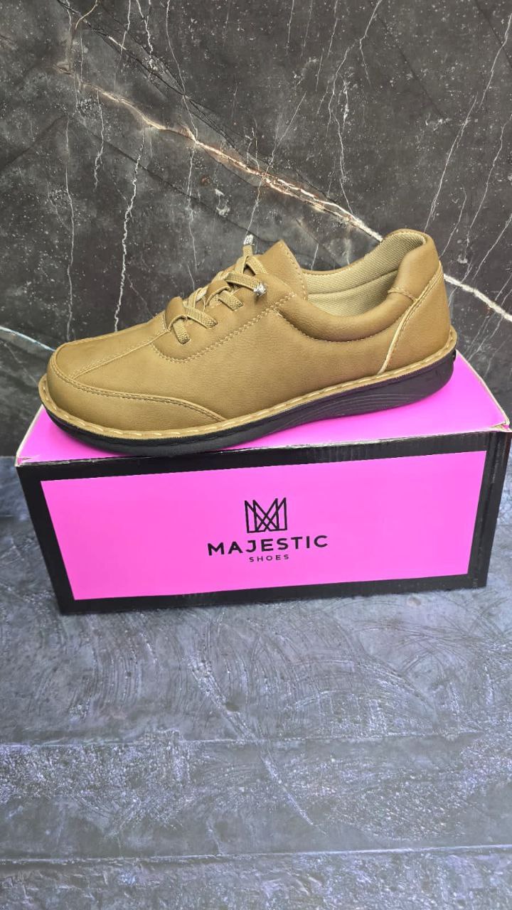 фото весенние женские кроссовки оптом