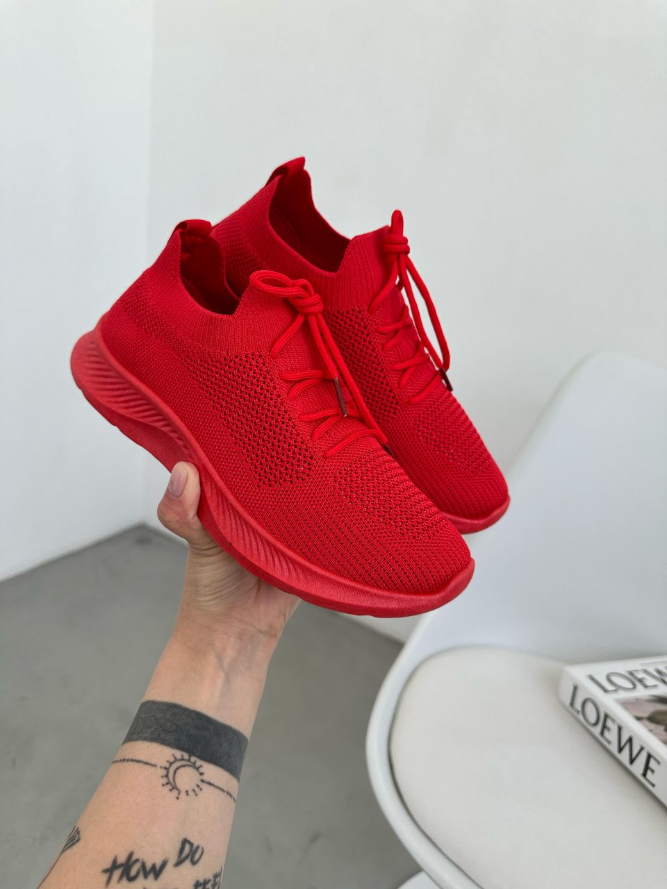 фото весенние женские кроссовки оптом