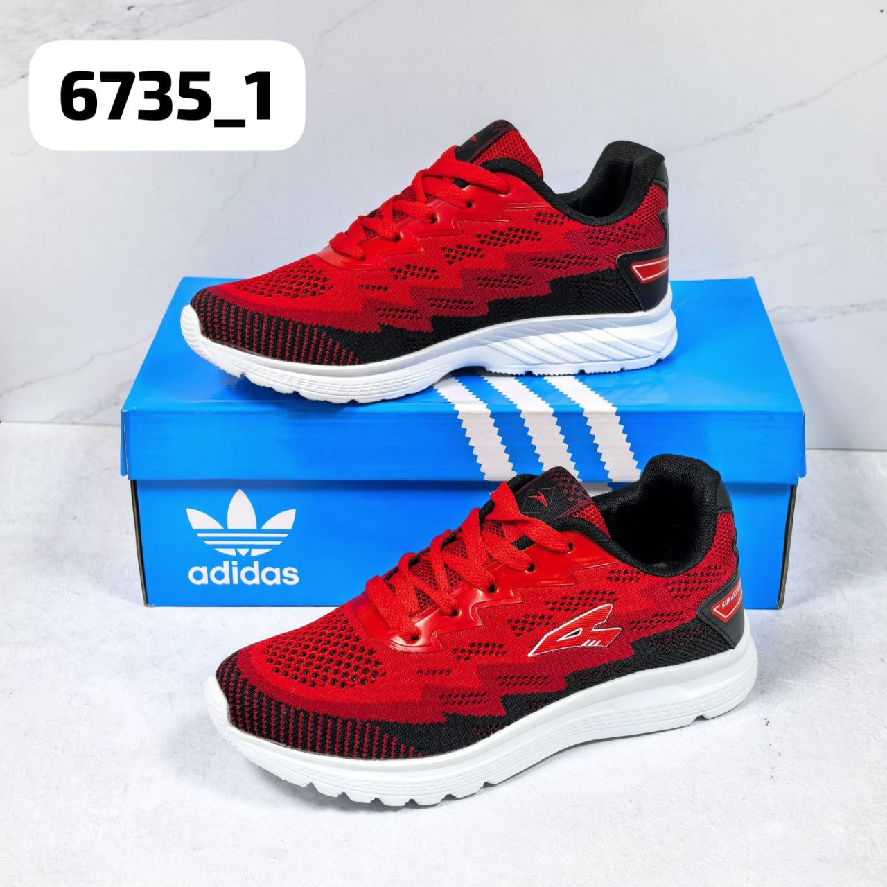 фото весенние женские кроссовки оптом