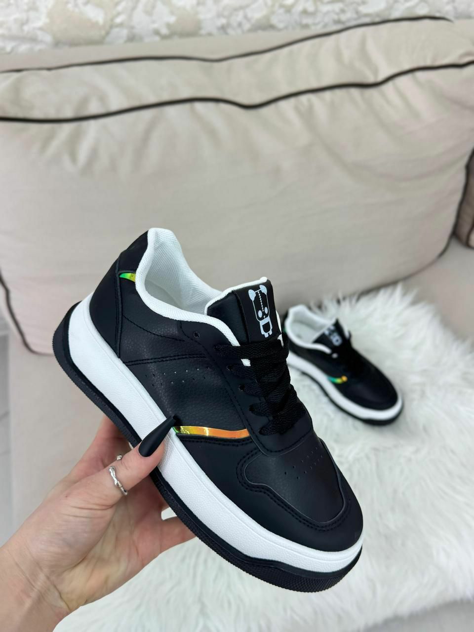 фото весенние женские кроссовки оптом