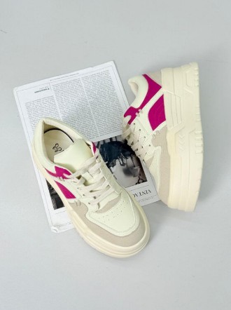 фото весенние женские кроссовки оптом