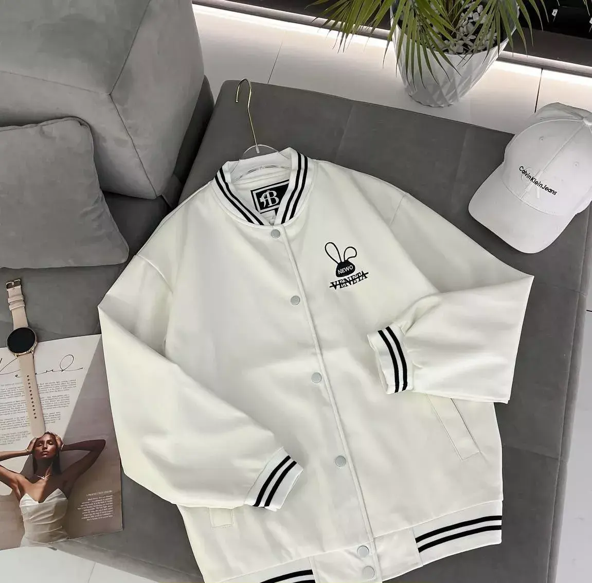 картинка Бомбер от магазина Одежда+