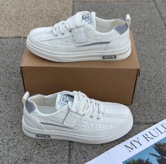 фото весенние кроссовки для мальчиков оптом