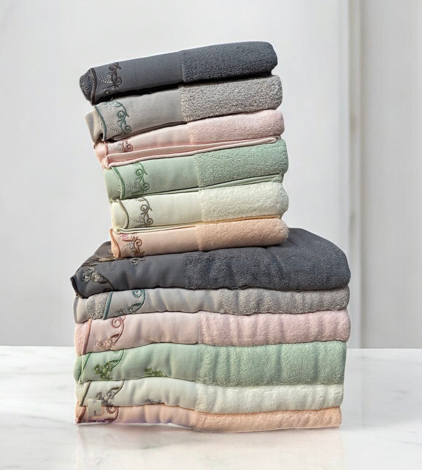 фото полотенце с вышивкой  размер 70/140 оптом