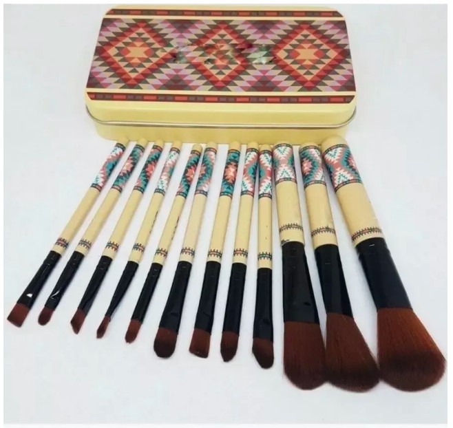 картинка Кисть косметическая от магазина Одежда+