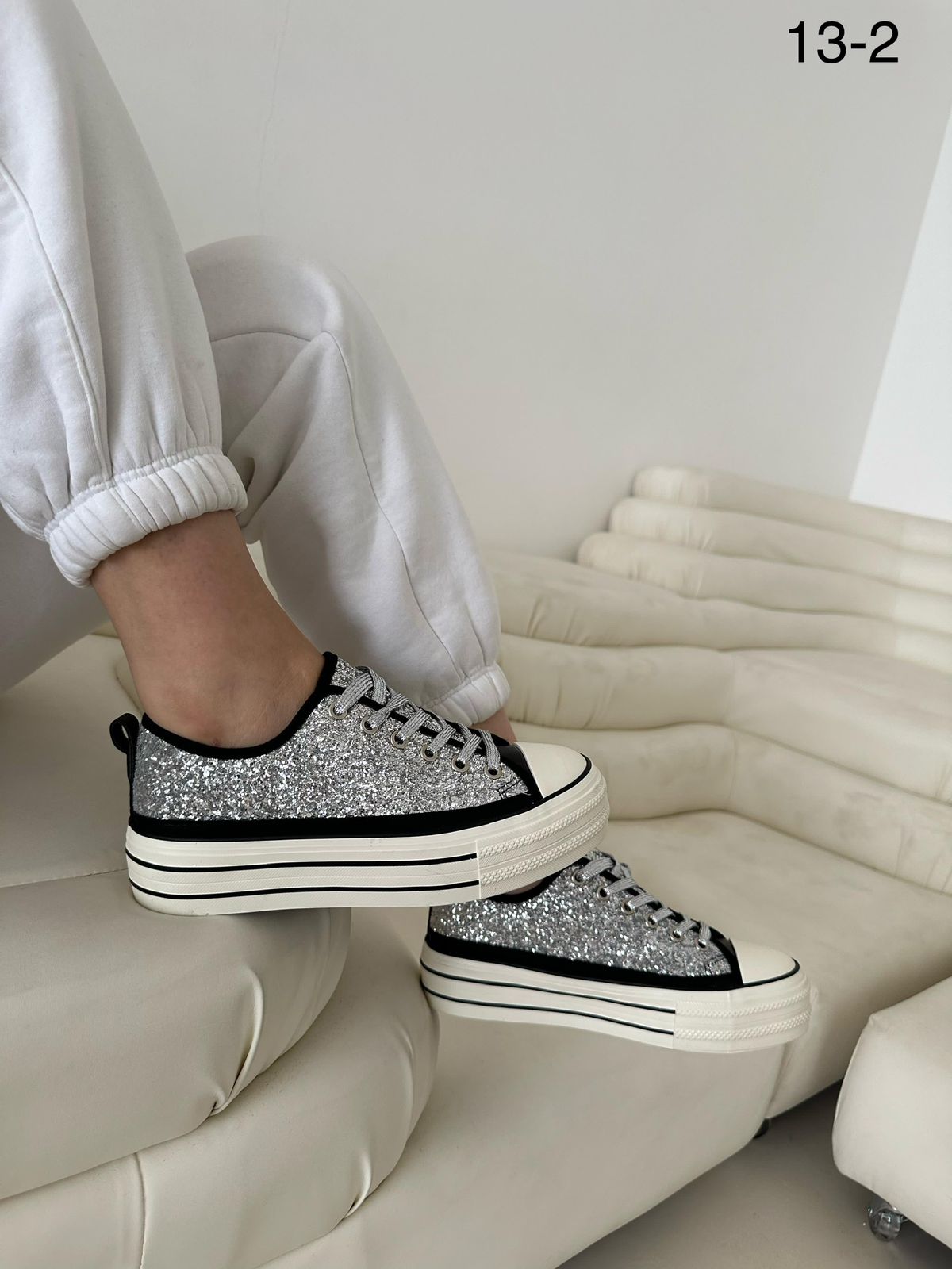 фото женские летние кроссовки с glitter-эффектом 501785 оптом