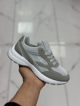 фото весенние женские кроссовки оптом