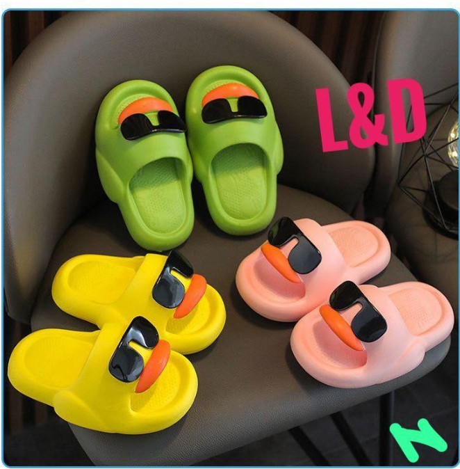 картинка Без выбора цвета летние тапочки для девочек от магазина Одежда+