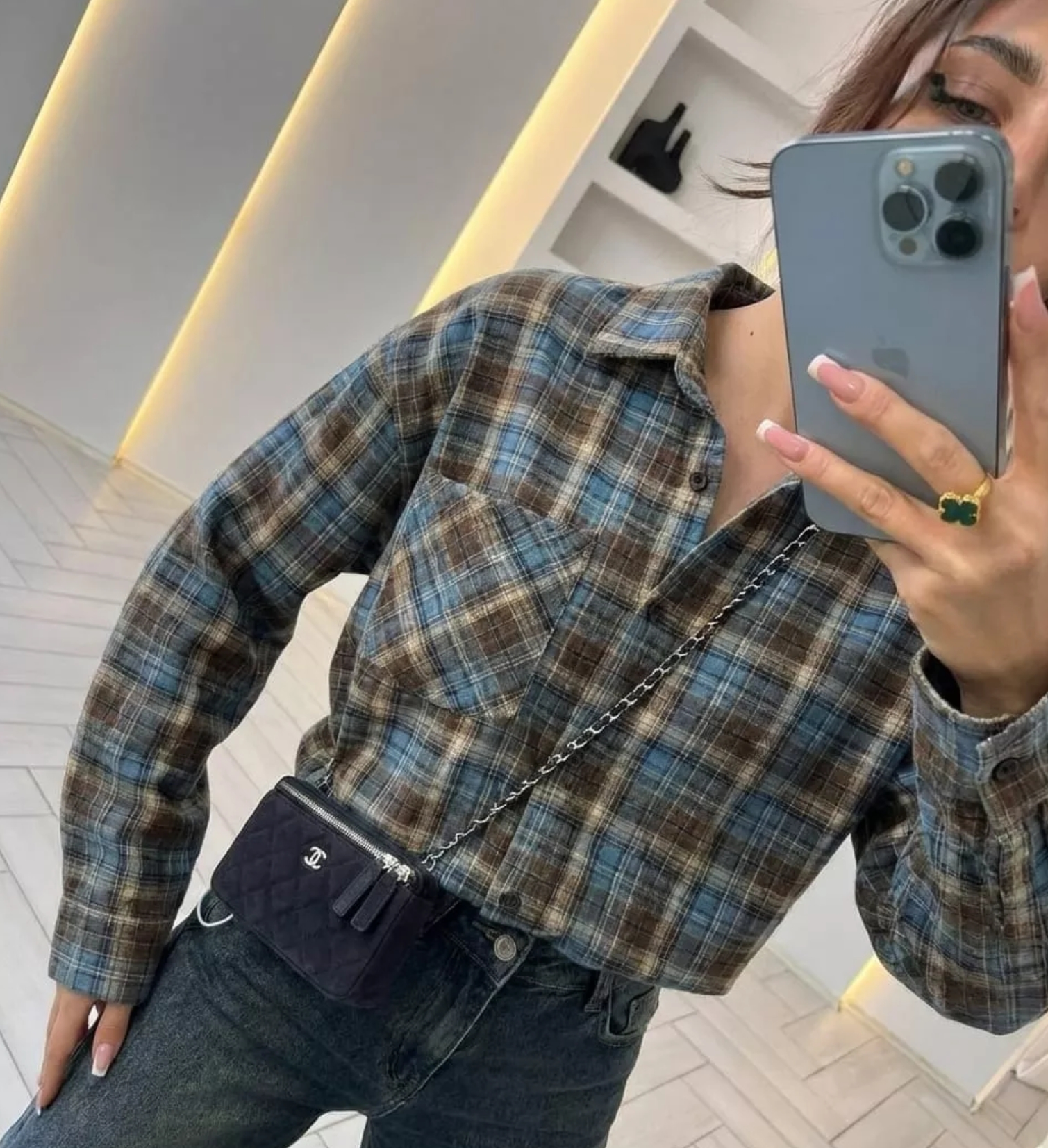 картинка Рубашка в клетку оверсайз от магазина Одежда+